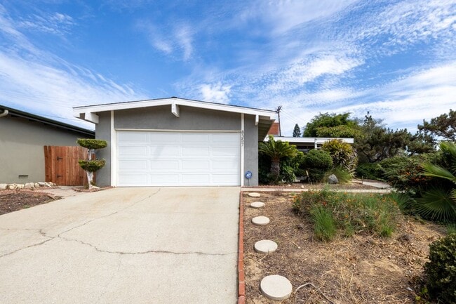 Photo - 8357 Elsmore Dr