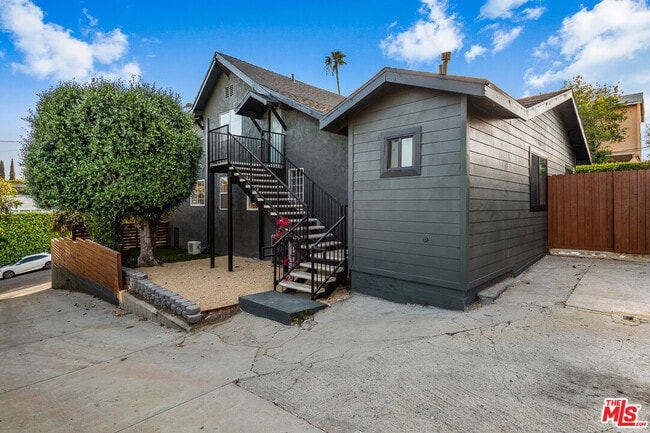 Photo - 2217 Scott Ave Unit 1/4