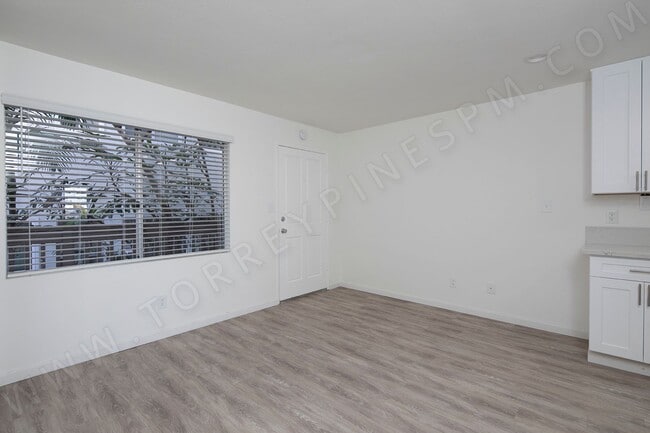 Photo - GORGEOUS 1 Br Apartment in a Great Hillcrest Location! Unit 03