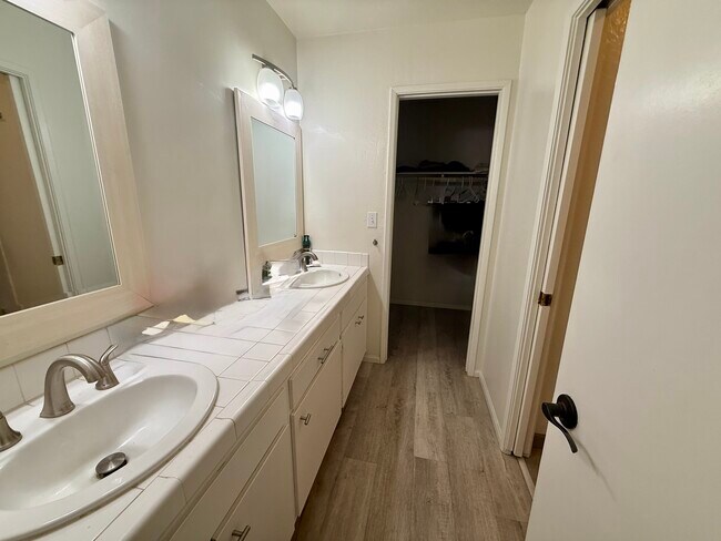 Bath 1 - 3375 Foothill Rd Unit 3375 Foothill Rd 511