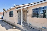 Photo - 1143 1/2 W 91st St House