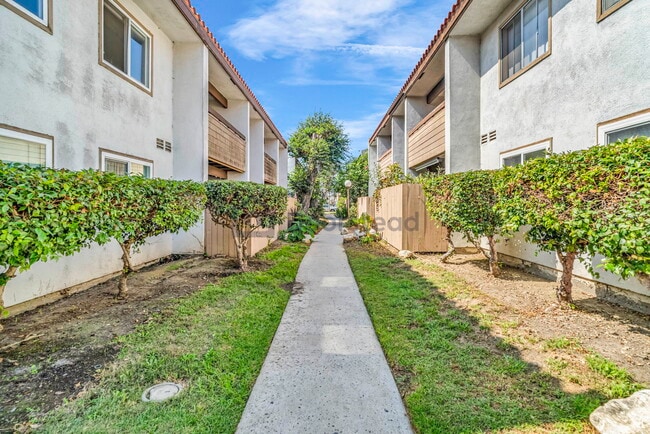 Photo - 2521 W Sunflower Ave Unit J 12