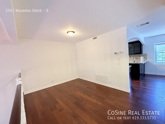 Photo - 2561 Navarra Dr