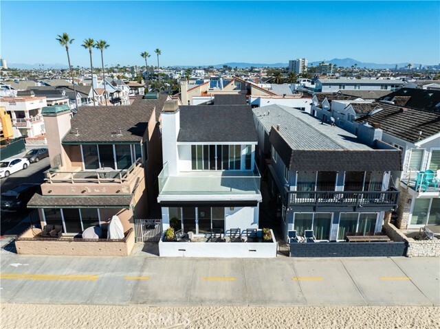Building Photo - 3012 W Oceanfront