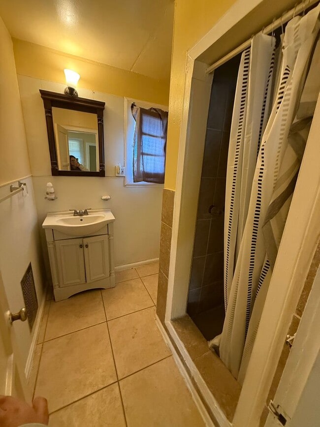 Photo - 6568 Desert Queen Ave Unit B