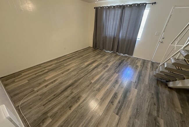 Photo - 33080 Jamieson St Apartments Unit 4