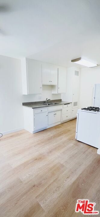 Photo - 1034 S Ardmore Ave Unit 7