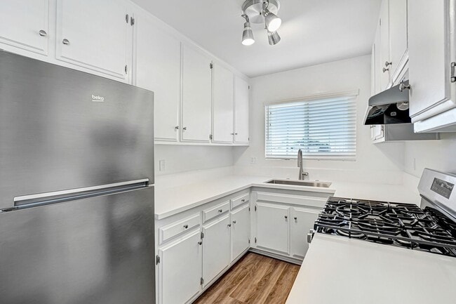 Photo - 422 Hill St Unit 6