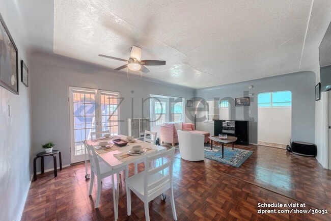 Photo - 8703 Baring Cross St Condo
