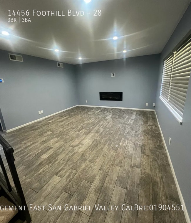 Photo - 14456 Foothill Blvd