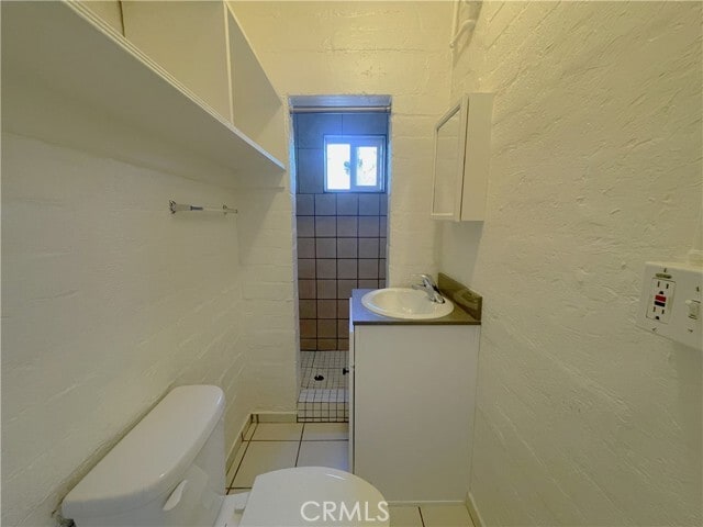 Photo - 952 E 10th St