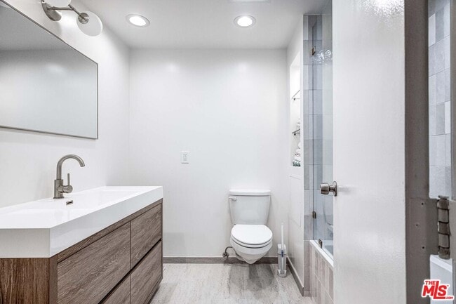 Photo - 800 W 1st St Unit 602