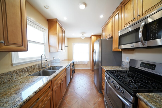 Photo - 11252 Delano St