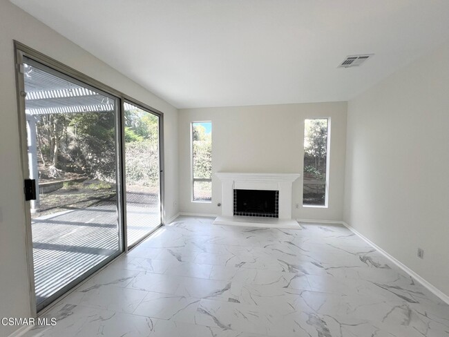 Photo - 1816 Golden Oak St