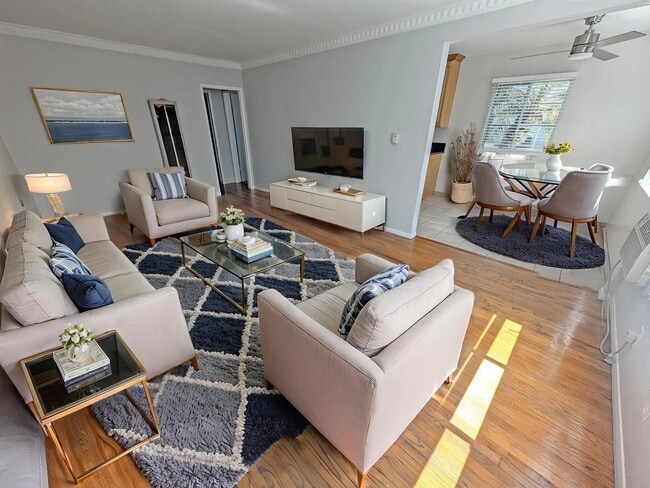 Photo - 6860 De Longpre Ave Apartment Unit 1