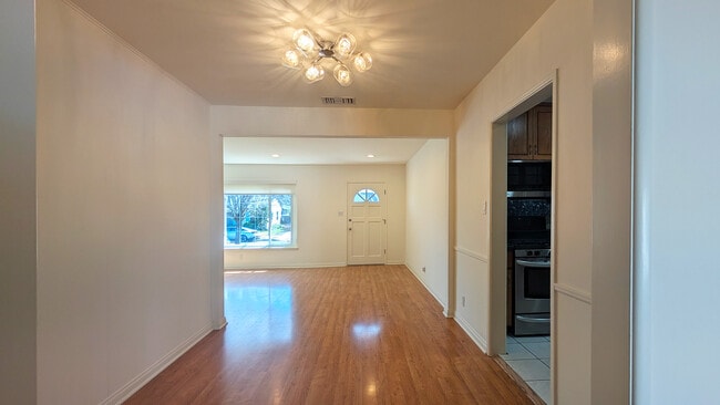 Dining Area - 16955 Bassett St