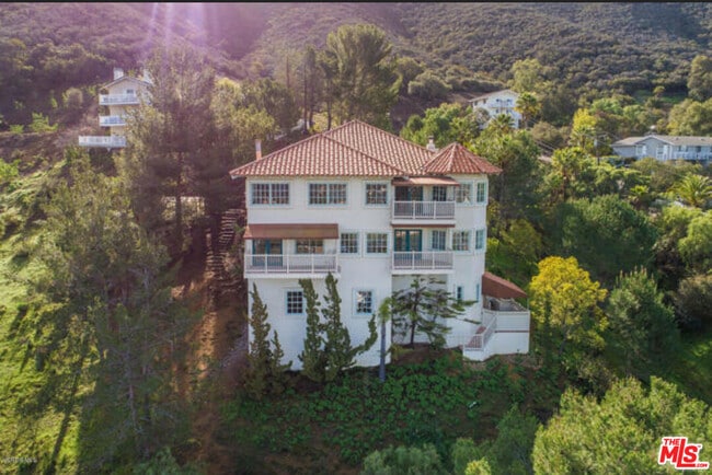 Building Photo - 456 S McKnight Rd