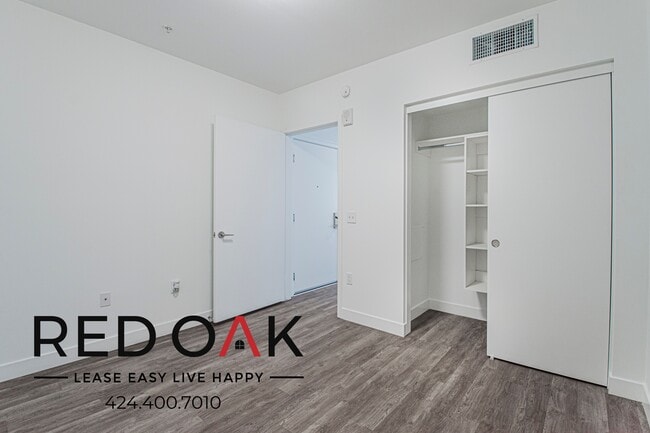 Photo - 2880 James M Wood Blvd Unit 321