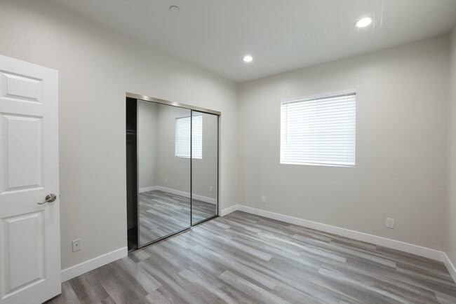 Photo - 1133 Browning Blvd