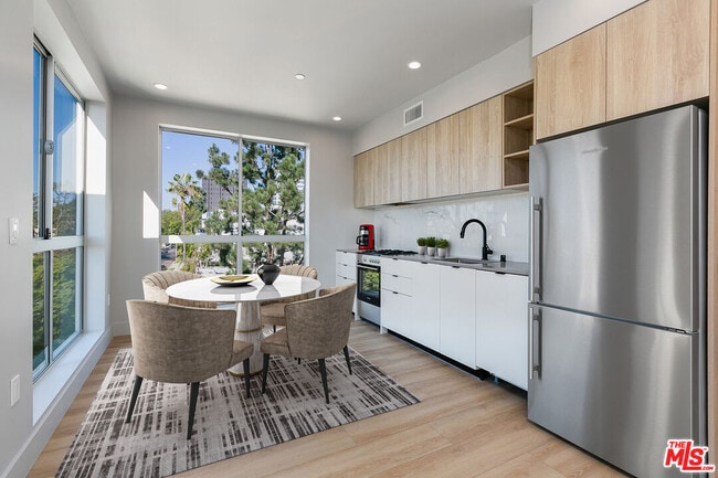 Photo - 12431 Rochester Ave Unit 206