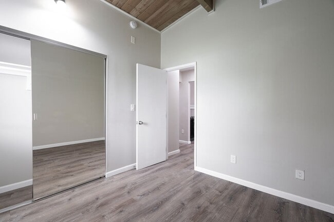 Photo - Attached garage!