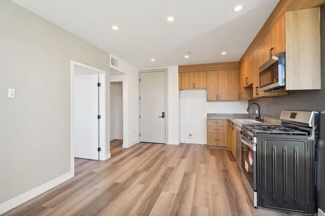 Photo - IM 21 Unit 307