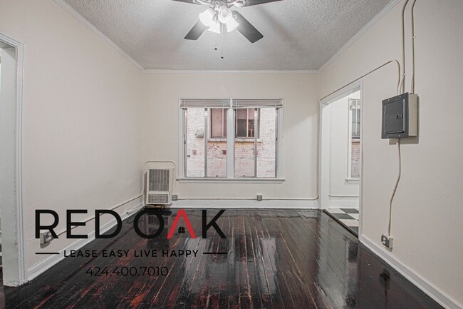 Building Photo - 425–427 S. Grand View St