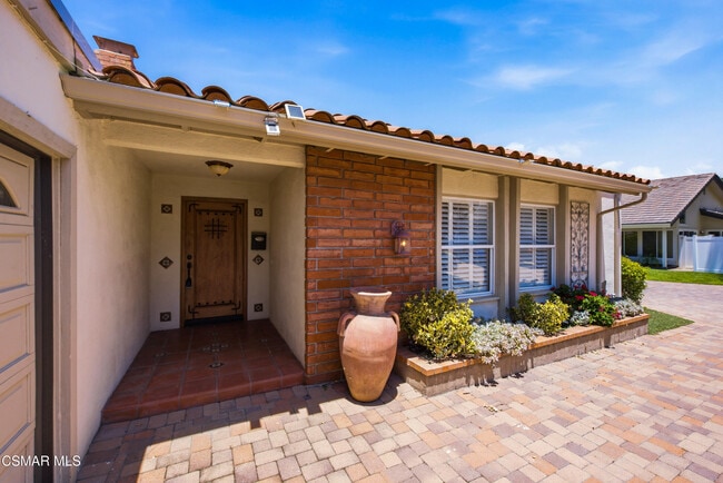 Photo - 1090 Elfstone Ct