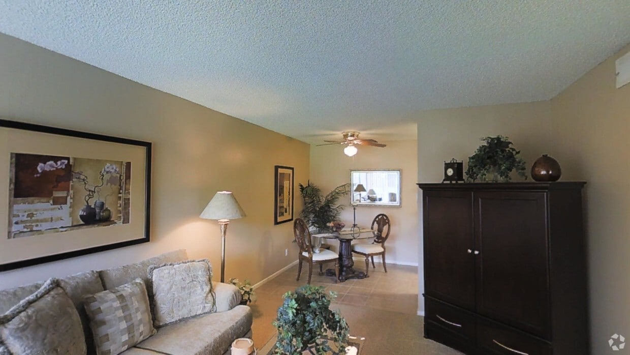 3D Tour - Country Village Apartments