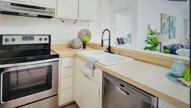 Photo - 4060 Huerfano Ave Unit 138