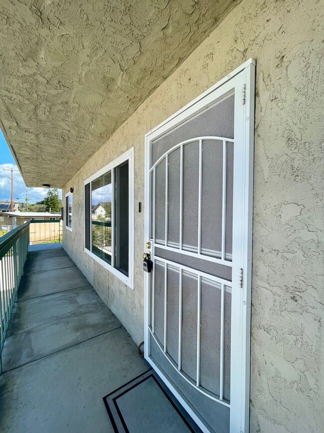 Photo - 12716 Lakeshore Dr