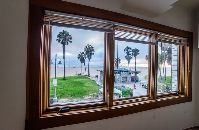 Photo - 8 Brooks Ave Unit 5