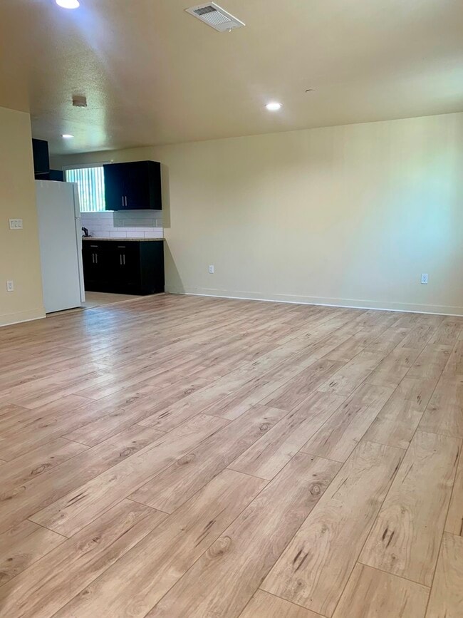 Photo - 3910 Halldale Ave Unit 3910