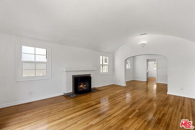 Photo - 515 N Kings Rd