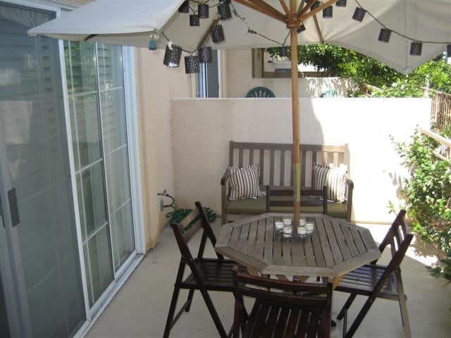 Outdoor patio off of living room - 14365 Foothill Blvd