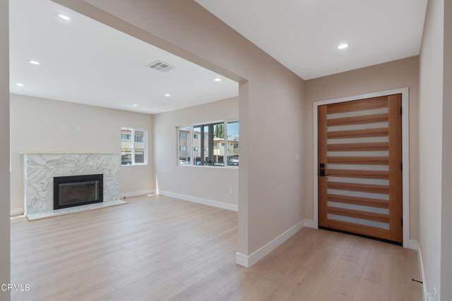 Photo - 1206 Tamarind Ave