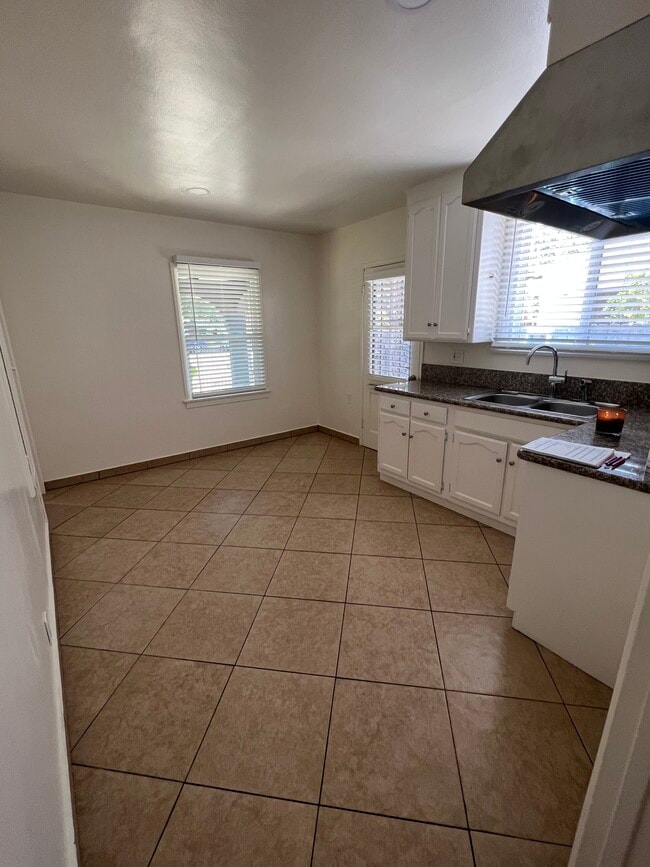Photo - 6546 Hazeltine Ave Unit 6546 Hazeltine Ave