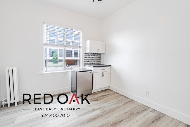 Photo - 5849 Sunset Blvd Unit 208