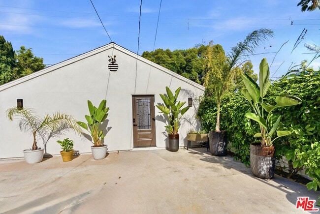 Photo - 132 N Carson Rd