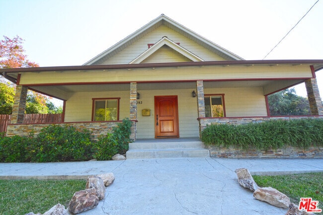 Building Photo - 1093 Avoca Ave Rental