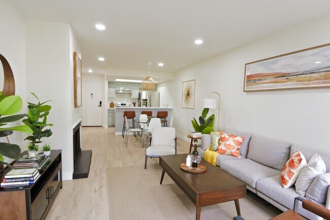 Photo - 1745 Camino Palmero St Unit 537