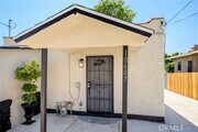 Photo - 10607 Whitegate Ave