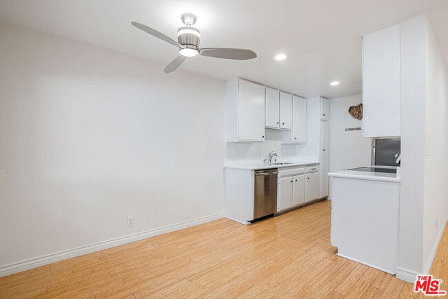 Photo - 918 17th St Unit 2