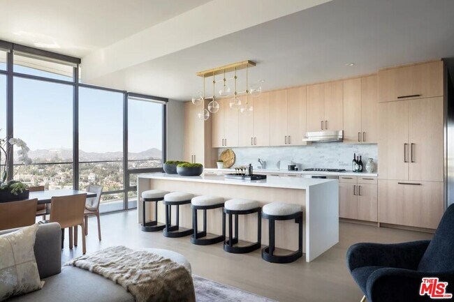 Photo - 1755 Argyle Ave Unit PH07