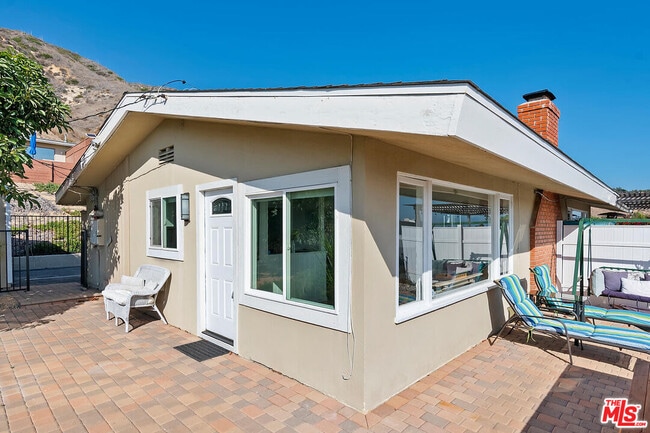 Photo - 22609 Pacific Coast Hwy Unit 1/2