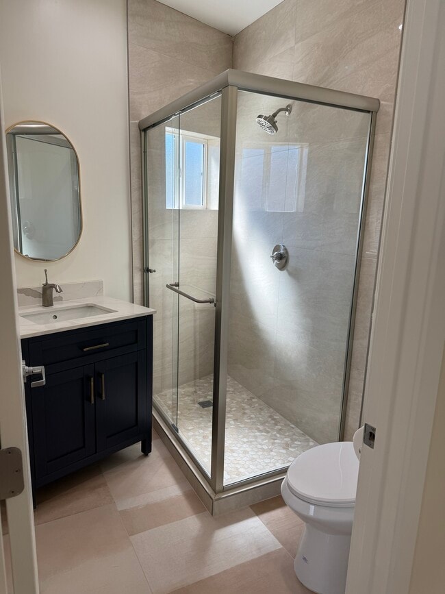 1st batroom - 643 N Fairview St Unit 101 and 201