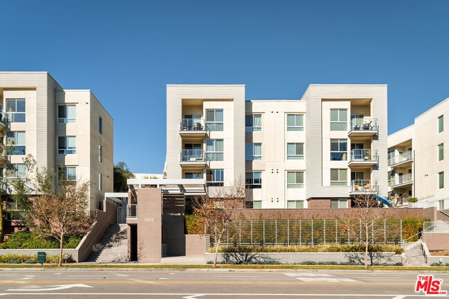 Photo - 12655 Bluff Creek Dr Condo Unit 108