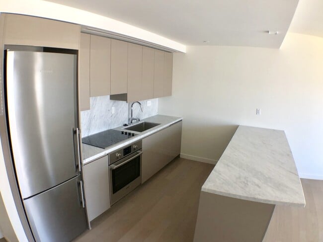 Photo - Very Unique Spacious Two Bedroom - Two bat... Unit 1404