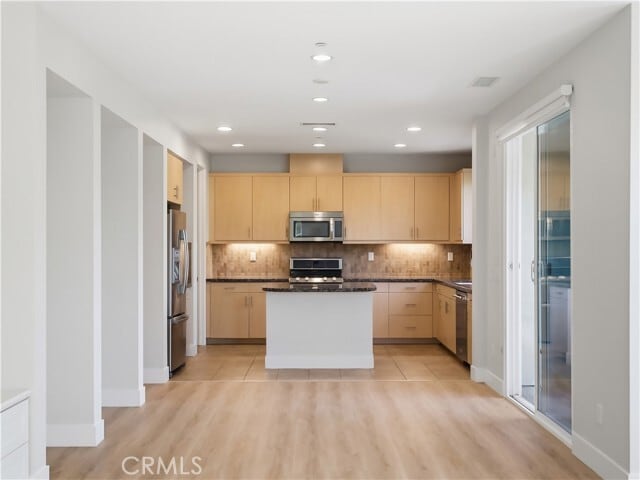 Building Photo - 1 Vantis Dr