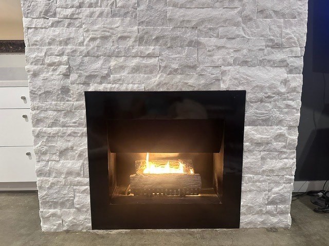Fireplace - 1745 Camino Palmero St Unit 330